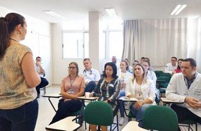 HUST recepciona novos médicos para o programa de residência