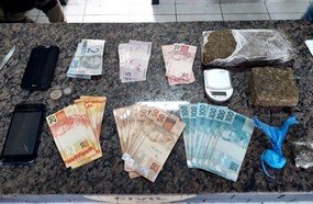 Motorista é preso após PM encontrar 1 kg de maconha no carro