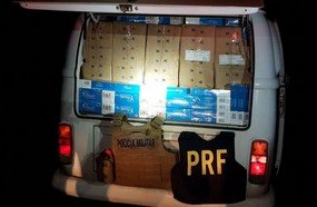 Kombi abarrotada com cigarros é apreendida em Vargem Bonita