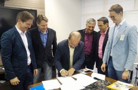 Assinado convênio do Programa Eficiência Energética