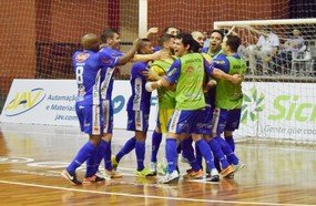 De virada, Joaçaba vence o Joinville e assume a vice-liderança da Liga