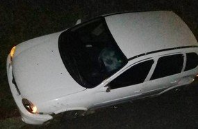Saída de pista deixa dois feridos durante a madrugada na BR-282