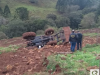 Agricultor morre após tombar trator no interior de Joaçaba
