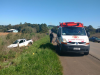 Motorista foge após jogar Fiat Strada para fora da pista na BR-470