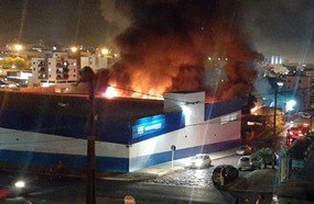 Fábrica de móveis é destruída por incêndio em Chapecó