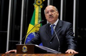 Morre aos 75 anos senador Luiz Henrique da Silveira