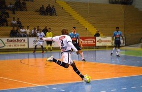 Joaçaba Futsal joga em casa nesta quarta-feira contra Blumenau