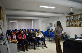 Hust promove capacitação com foco no atendimento ao cliente