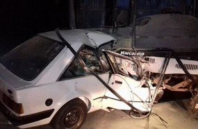 Casal morre em colisão entre carro e ônibus na BR-153