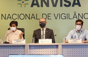 Anvisa mantém suspensão de testes da CoronaVac no país