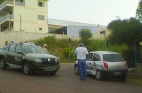Mais um acidente onde moradores estão cansados de pedir lombadas