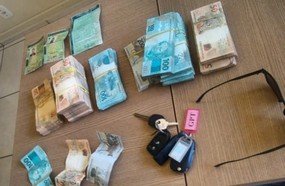 PRF apreende mais de R$ 100 mil em veículo na BR-282