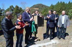 Governador inaugura trecho da rodovia SC-464, em Salto Veloso