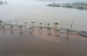 Mais de mil pessoas desalojadas e 155 desabrigados após chuvas em SC