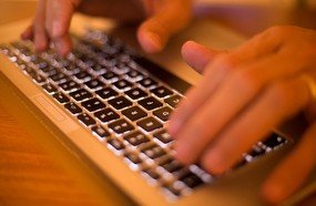 PF deflagra operação para conter tráfico de drogas pelas redes sociais