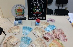 Jovem é preso traficando drogas no centro de Catanduvas