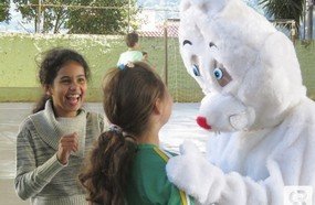 Coelho da Páscoa chega à Escola Melo e Alvim