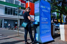 CDL Chapecó instala totens para fornecer álcool em gel