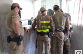 Polícia flagra malabarista argentina com drogas em Joaçaba