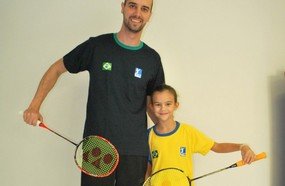 Técnico e atleta de badminton concorrem ao troféu Guga Kuerten