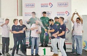 Alunos de Joaçaba e Luzerna sobem ao pódio do SENAI Challenge