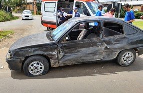 Colisão deixa homem com olho ferido na BR-470