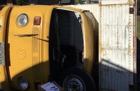Kombi com placas de Herval tomba após colisão em Catanduvas