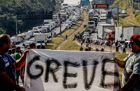 Caminhoneiros articulam nova greve nacional para fevereiro
