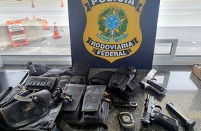 PRF prende homem que se passava por policial militar