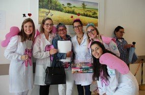 Acadêmicos levam alegria e descontração aos pacientes do Hust