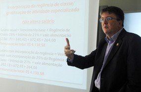 Governo apresenta proposta da nova carreira do magistério