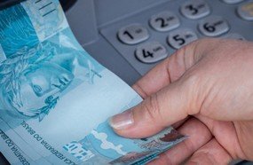 Saque em dinheiro do auxílio emergencial começa dia 27