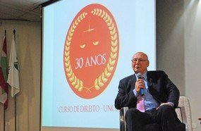 Unoesc comemora 30 anos do curso de direito em Joaçaba