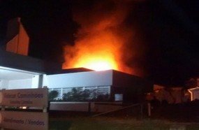 Incêndio de grandes proporções na Videcar
