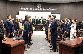 Tribunal de Justiça empossa novos juízes em Santa Catarina