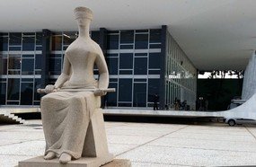 STF dá 48 horas para Ministro da Saúde informar datas de vacinação
