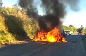 Sargento da PM salva condutor de veículo em chamas na SC-284