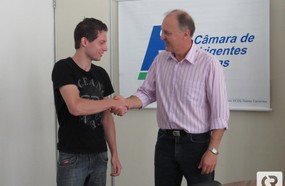 CDL de Herval entrega Caminhão de Prêmios