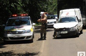 Colisão entre veículos deixa idosa ferida em Luzerna