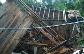 Hervalense está sem teto: casa caiu na semana passada