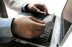 Homem compra triciclo pela internet, mas não recebe