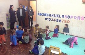 Arrecadação de livros no Centro de Educação Infantil de Joaçaba