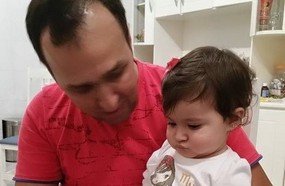 Cabo recebe visita de criança que ajudou salvar por telefone