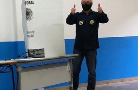 Jorge Pohl vota cedo e  elogia nível da campanha