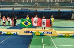 Letícia Andres é vice-campeã Sul Americana de Badminton
