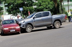 Colisão deixa motorista ferido no trevo de Catanduvas