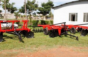Vereadores querem informações sobre os equipamentos agrícolas