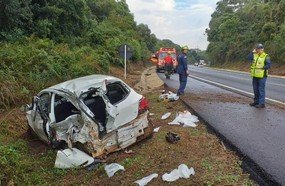 Colisão entre carro e caminhão deixa motorista ferido na BR-282