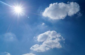 Semana começa com tempo firme, com sol entre nuvens em SC