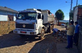 Bairro São Jorge promoveu Mutirão de Limpeza